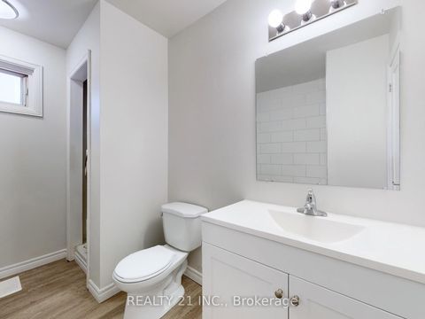 Photo 26 at 2 - 40 Rexdale Boulevard, Kipling, Toronto