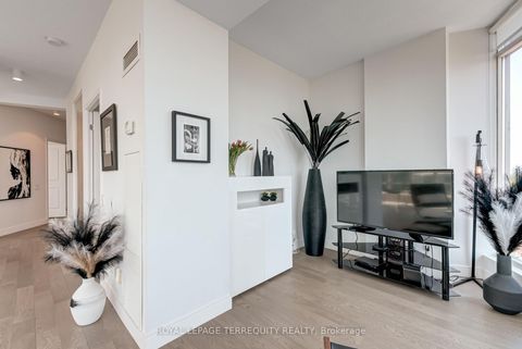Photo 13 at 1210 - 15 Windermere Avenue, Swansea, Toronto