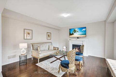 Photo 8 at 15 Douglas Kemp Crescent, Bowmanville, Clarington