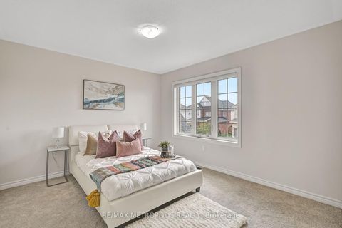 Photo 26 at 15 Douglas Kemp Crescent, Bowmanville, Clarington