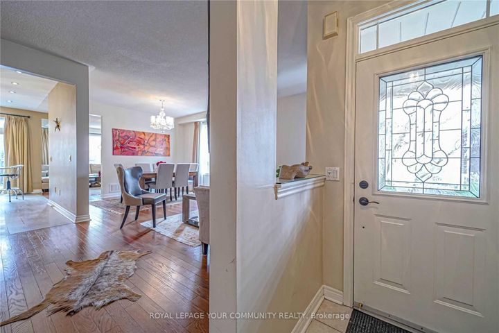 Photo 1 at 106 Snowy Meadow Avenue, Oak Ridges, Richmond Hill