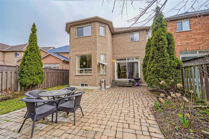 Photo 18 at 106 Snowy Meadow Avenue, Oak Ridges, Richmond Hill