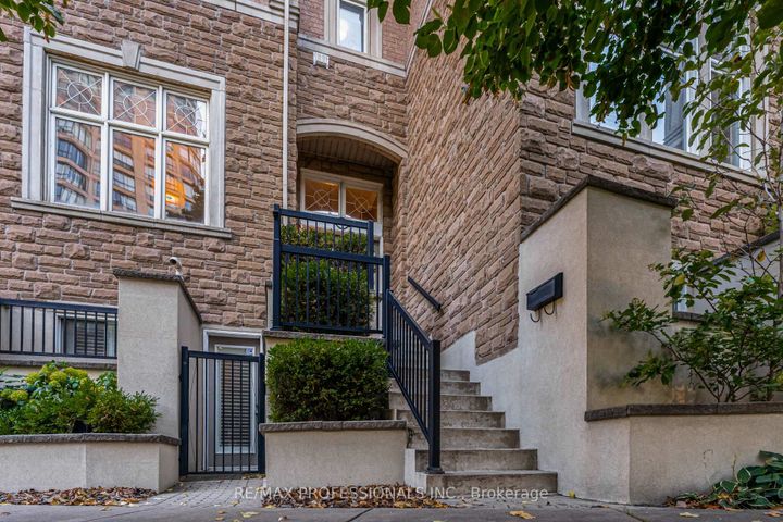 Photo 1 at 2264 Lake Shore Boulevard W, Mimico, Toronto