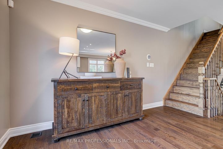 Photo 10 at 2264 Lake Shore Boulevard W, Mimico, Toronto