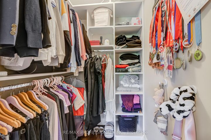 Photo 15 at 2264 Lake Shore Boulevard W, Mimico, Toronto