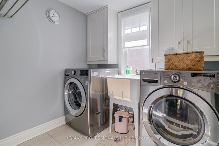 Photo 18 at 2264 Lake Shore Boulevard W, Mimico, Toronto