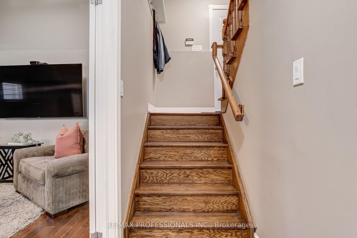 Photo 25 at 2264 Lake Shore Boulevard W, Mimico, Toronto