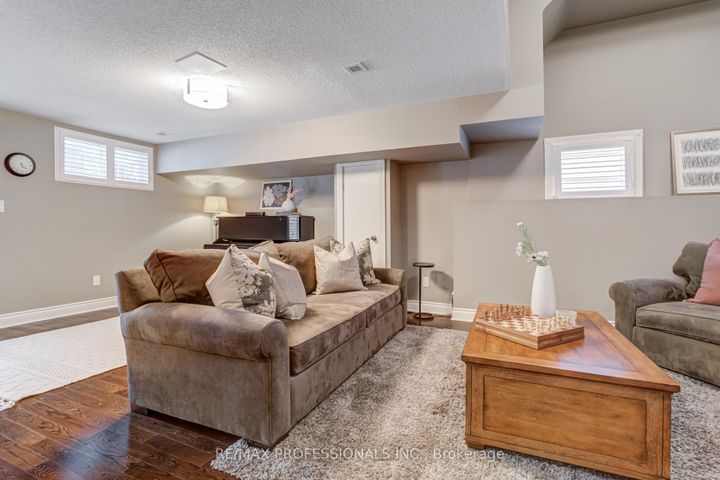 Photo 26 at 2264 Lake Shore Boulevard W, Mimico, Toronto