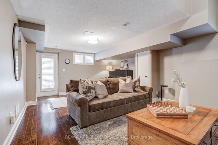 Photo 27 at 2264 Lake Shore Boulevard W, Mimico, Toronto