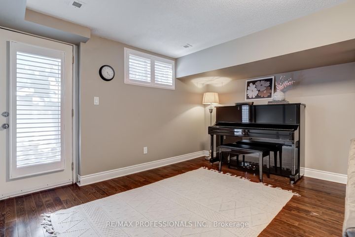 Photo 29 at 2264 Lake Shore Boulevard W, Mimico, Toronto