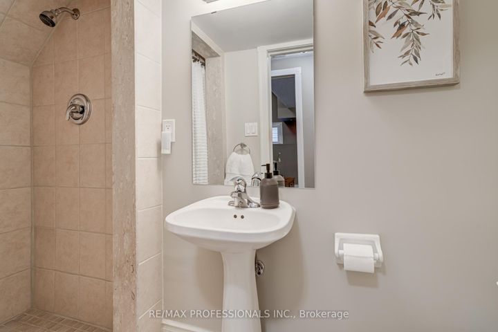 Photo 30 at 2264 Lake Shore Boulevard W, Mimico, Toronto