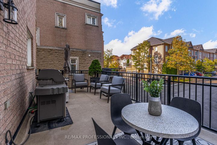 Photo 31 at 2264 Lake Shore Boulevard W, Mimico, Toronto