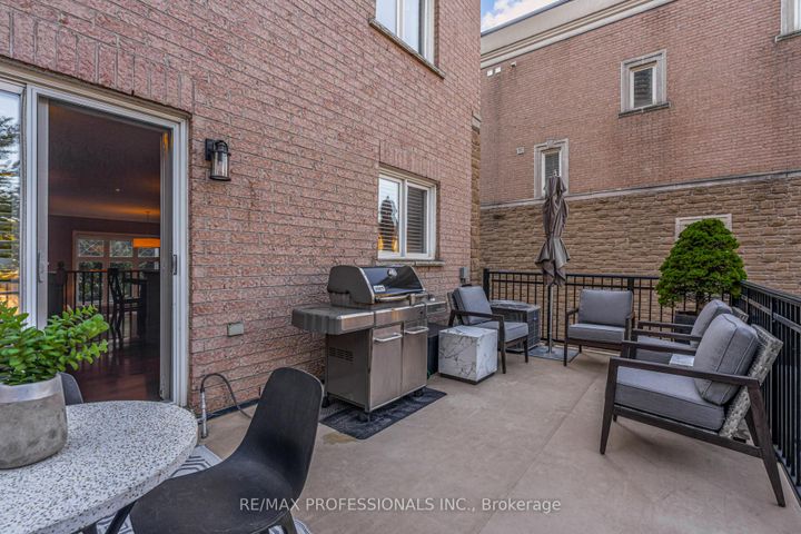 Photo 32 at 2264 Lake Shore Boulevard W, Mimico, Toronto