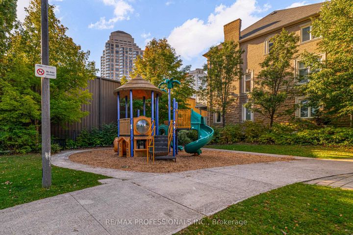 Photo 38 at 2264 Lake Shore Boulevard W, Mimico, Toronto