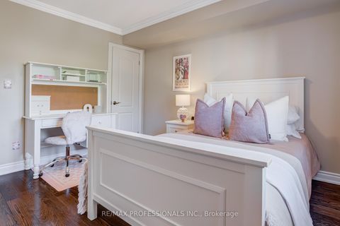 Photo 14 at 2264 Lake Shore Boulevard W, Mimico, Toronto