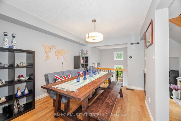 Photo 9 at 27 - 4230 Fieldgate Drive, Rathwood, Mississauga