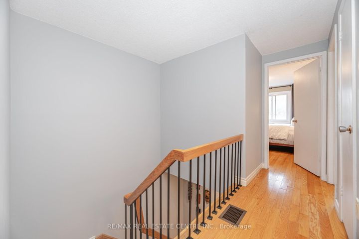 Photo 16 at 27 - 4230 Fieldgate Drive, Rathwood, Mississauga