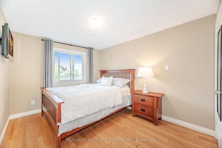 Photo 20 at 27 - 4230 Fieldgate Drive, Rathwood, Mississauga