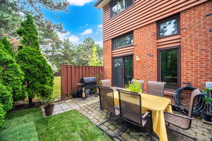 Photo 29 at 27 - 4230 Fieldgate Drive, Rathwood, Mississauga
