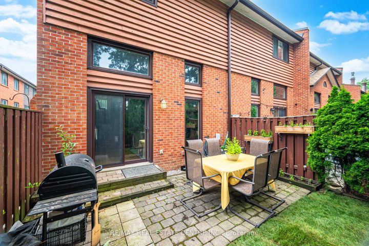 Photo 30 at 27 - 4230 Fieldgate Drive, Rathwood, Mississauga