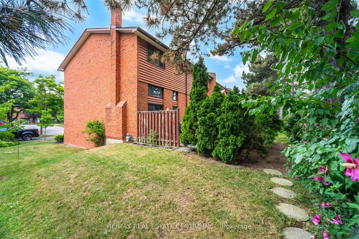 Photo 31 at 27 - 4230 Fieldgate Drive, Rathwood, Mississauga
