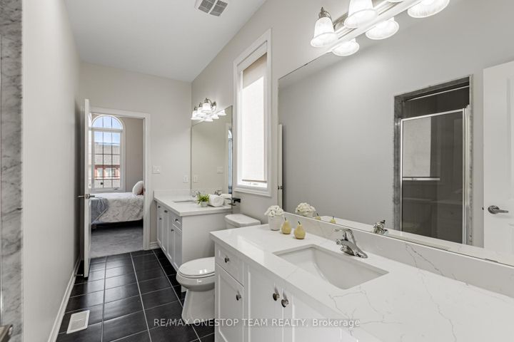 Photo 32 at 16 Nocturne Avenue, Kleinburg, Vaughan