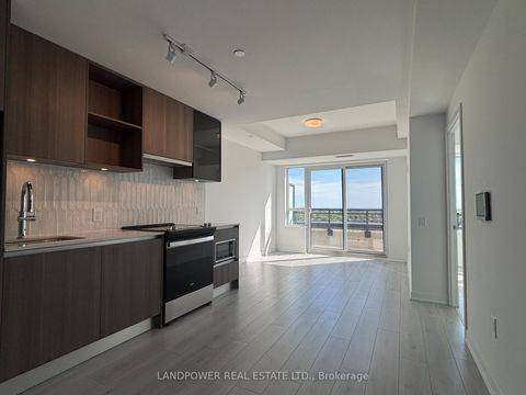 Photo 7 at 813 - 395 Dundas Street W, GO Glenorchy, Oakville