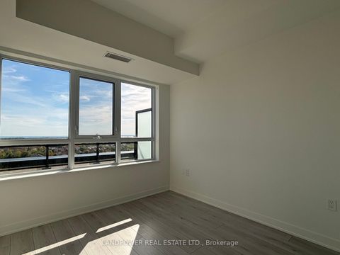 Photo 8 at 813 - 395 Dundas Street W, GO Glenorchy, Oakville