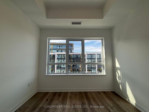 Photo 14 at 725 - 395 Dundas Street W, GO Glenorchy, Oakville