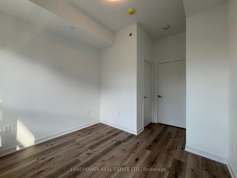 Photo 16 at 725 - 395 Dundas Street W, GO Glenorchy, Oakville