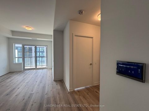 Photo 17 at 725 - 395 Dundas Street W, GO Glenorchy, Oakville