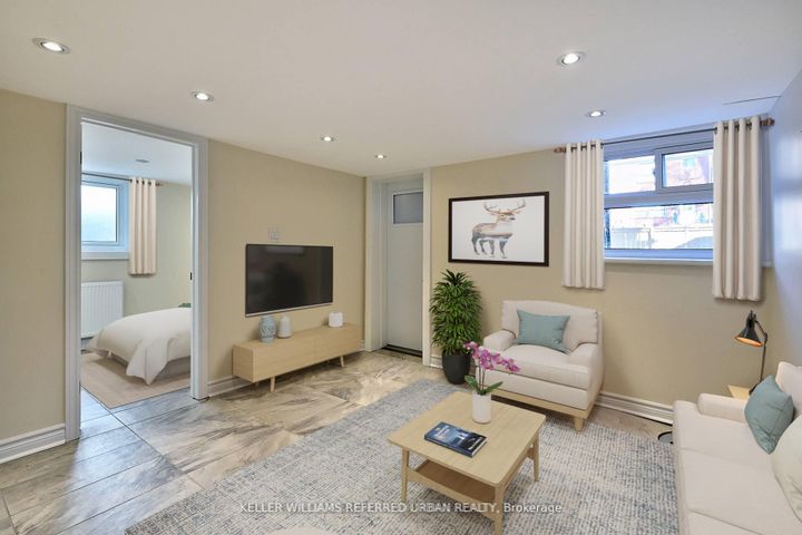 Photo 10 at 64 Hilldale Road, Smythe, Toronto