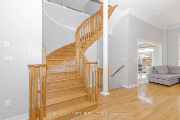 Photo 14 at 106 Watsonbrook Drive, Wellington, Brampton