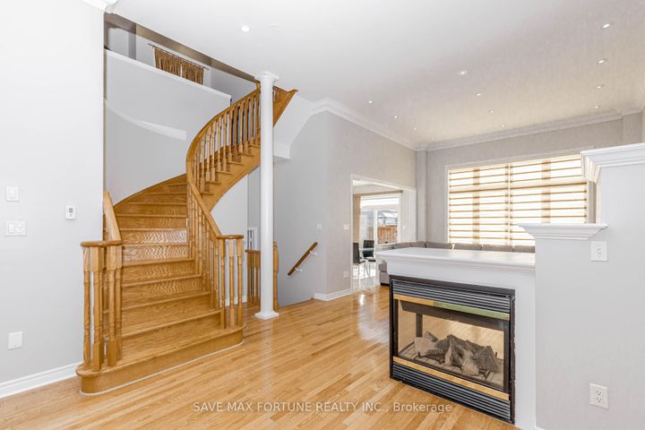 Photo 15 at 106 Watsonbrook Drive, Wellington, Brampton