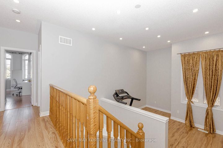 Photo 19 at 106 Watsonbrook Drive, Wellington, Brampton