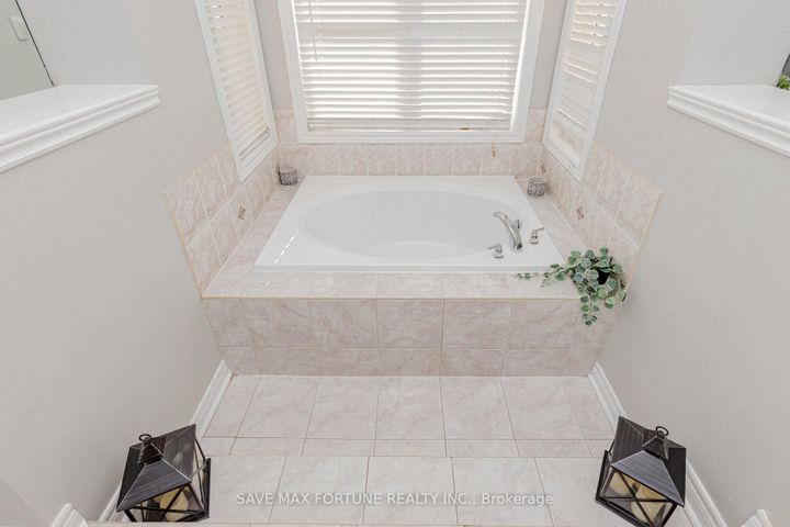 Photo 24 at 106 Watsonbrook Drive, Wellington, Brampton