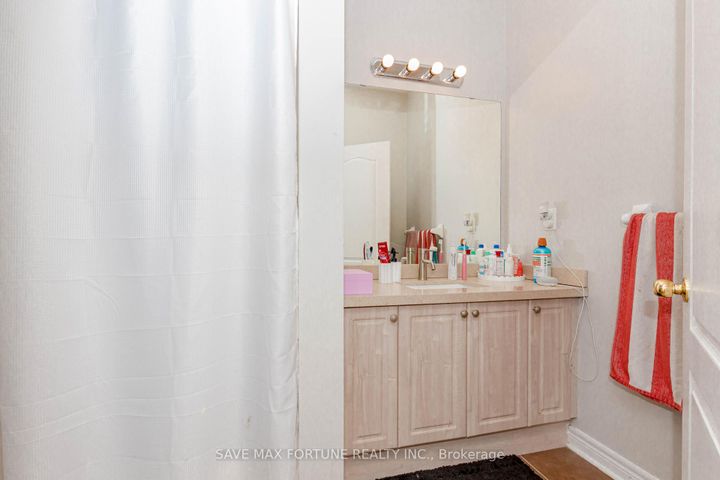 Photo 41 at 106 Watsonbrook Drive, Wellington, Brampton