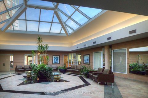 Photo 2 at 207 - 5 Concorde Place, Don Mills, Toronto