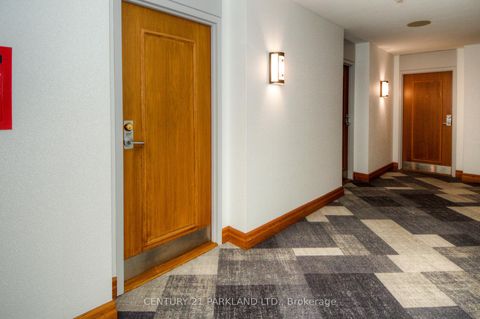 Photo 4 at 207 - 5 Concorde Place, Don Mills, Toronto