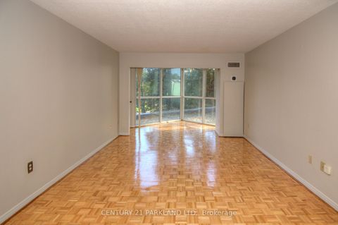 Photo 7 at 207 - 5 Concorde Place, Don Mills, Toronto