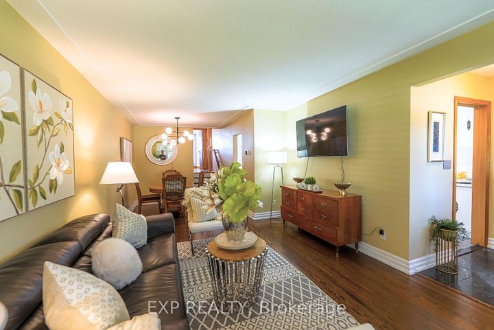 Photo 6 at 902 Sixth Street, Lakeview, Mississauga