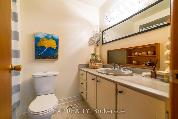 Photo 11 at 902 Sixth Street, Lakeview, Mississauga