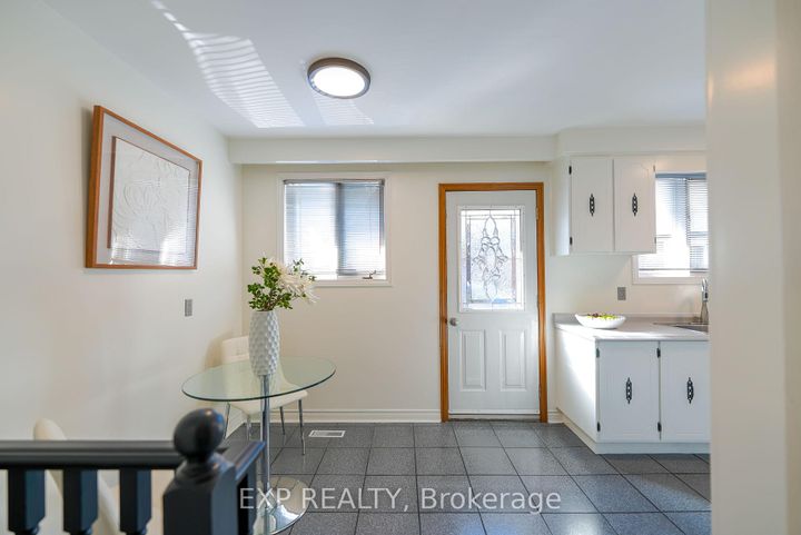 Photo 23 at 902 Sixth Street, Lakeview, Mississauga