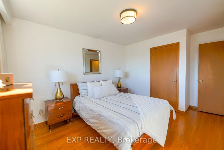 Photo 36 at 902 Sixth Street, Lakeview, Mississauga