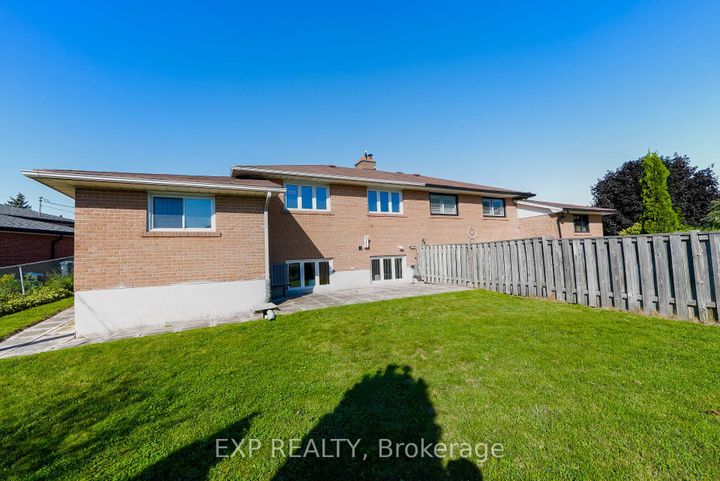 Photo 46 at 902 Sixth Street, Lakeview, Mississauga