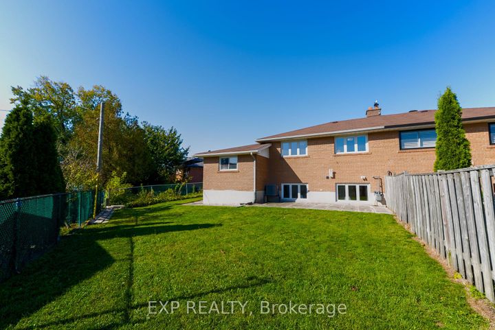 Photo 47 at 902 Sixth Street, Lakeview, Mississauga
