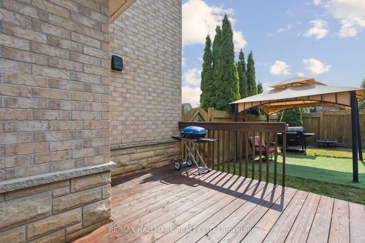 Photo 37 at 197 Aspenwood Drive, Woodland Hill, Newmarket
