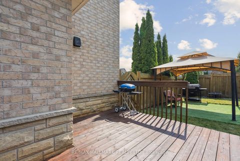 Photo 37 at 197 Aspenwood Drive, Woodland Hill, Newmarket