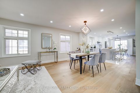 Photo 3 at 10 Squire Drive, Devonsleigh, Richmond Hill Photo 3 at 10 Squire Drive, Devonsleigh, Richmond Hill