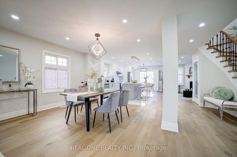 Photo 5 at 10 Squire Drive, Devonsleigh, Richmond Hill